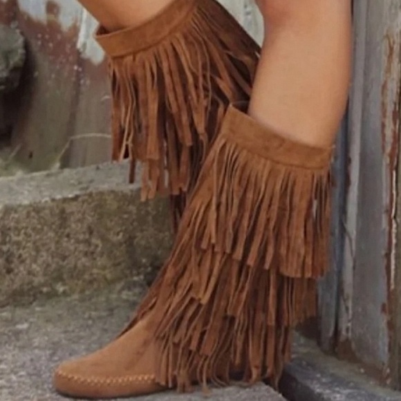 Shoes - Lauren Conrad Moccasin Fringe Boots